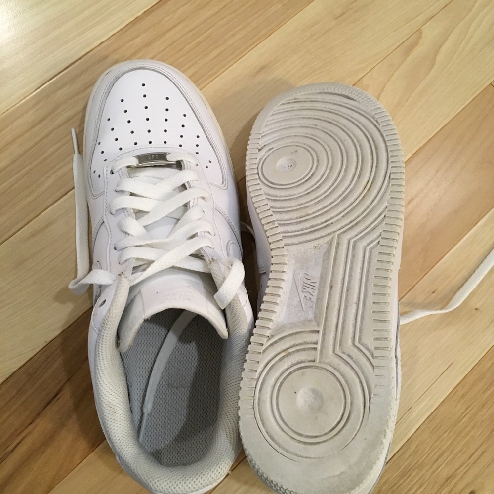 Nike Air Force 1 Low Triple White Men's Size 9.5 - Picture 11 of 11